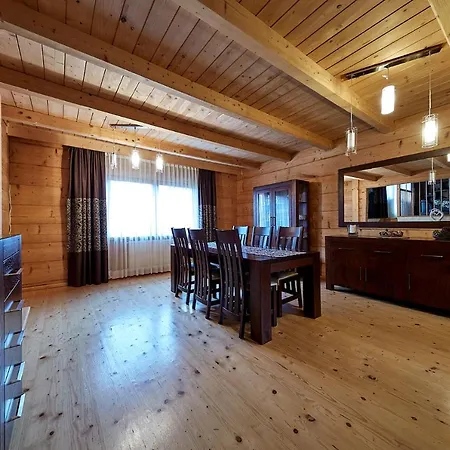 Pod Scieta Lipa Chalet *