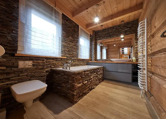 Pod Scieta Lipa Chalet *